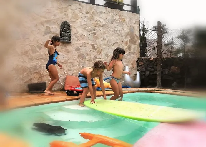 Lanzate! 招待所 蒂纳霍